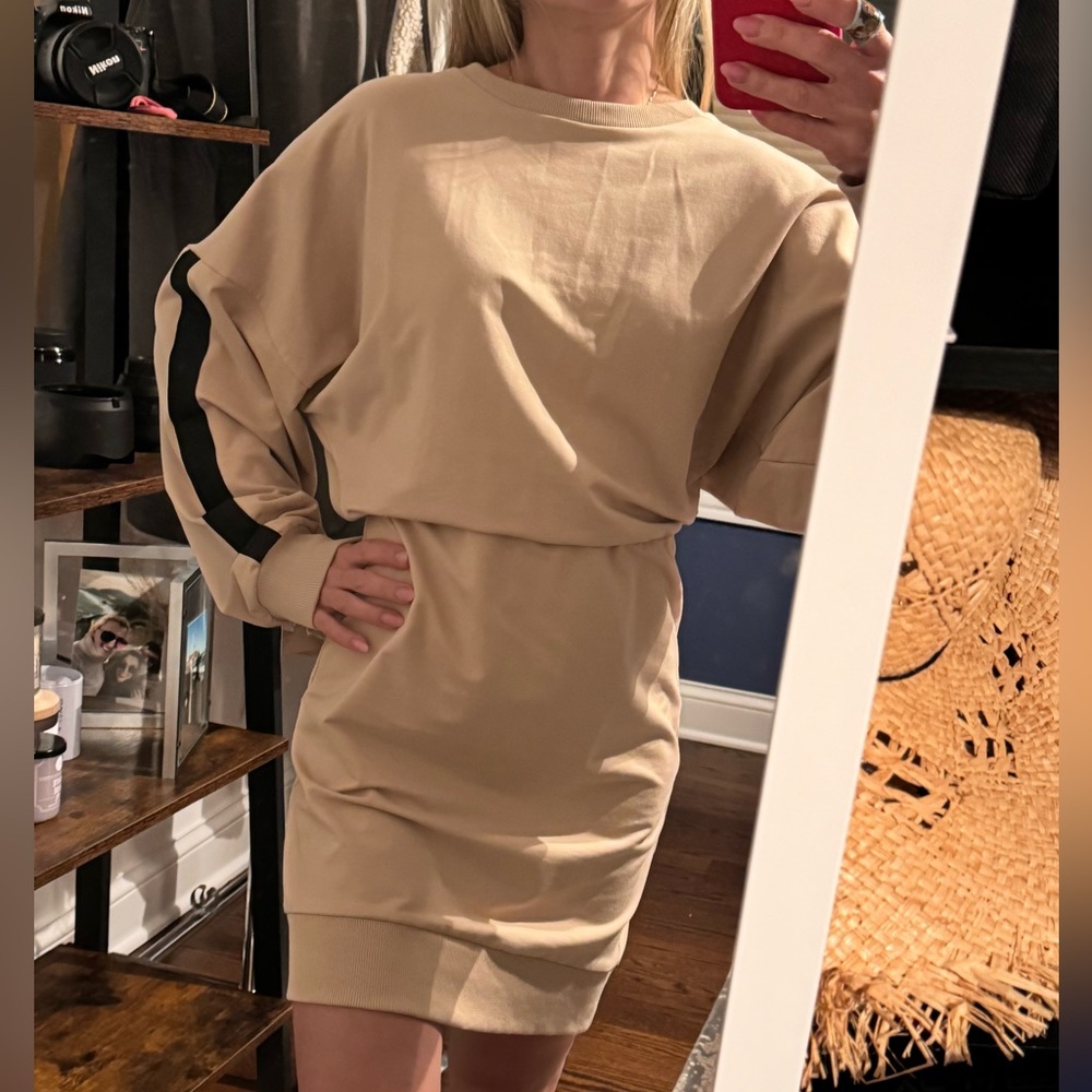 Sweatshirt dress